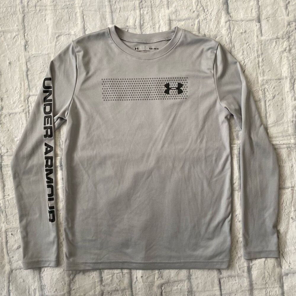 Under Armour youth boys L loose fit heatgear Longsleeve Crewneck shirt